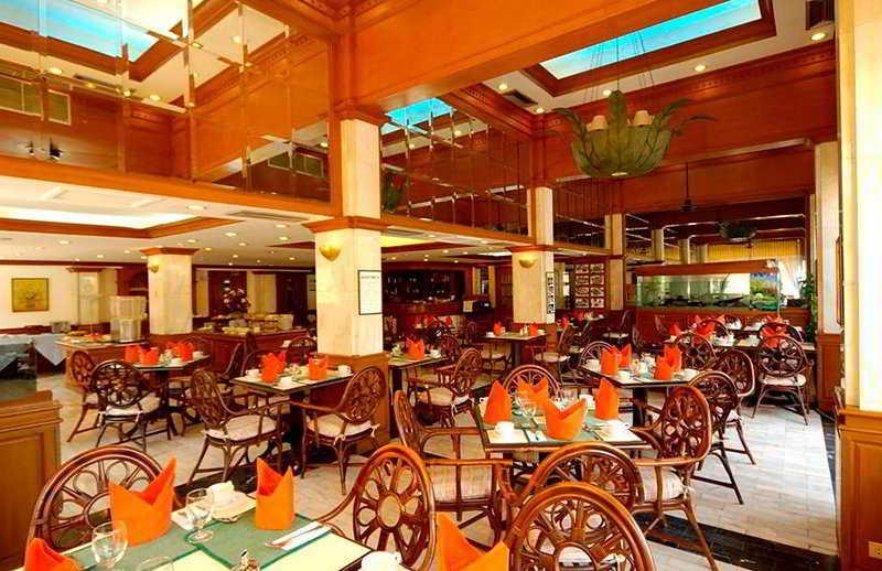 Down Town Inn, Чиангмай Екстериор снимка